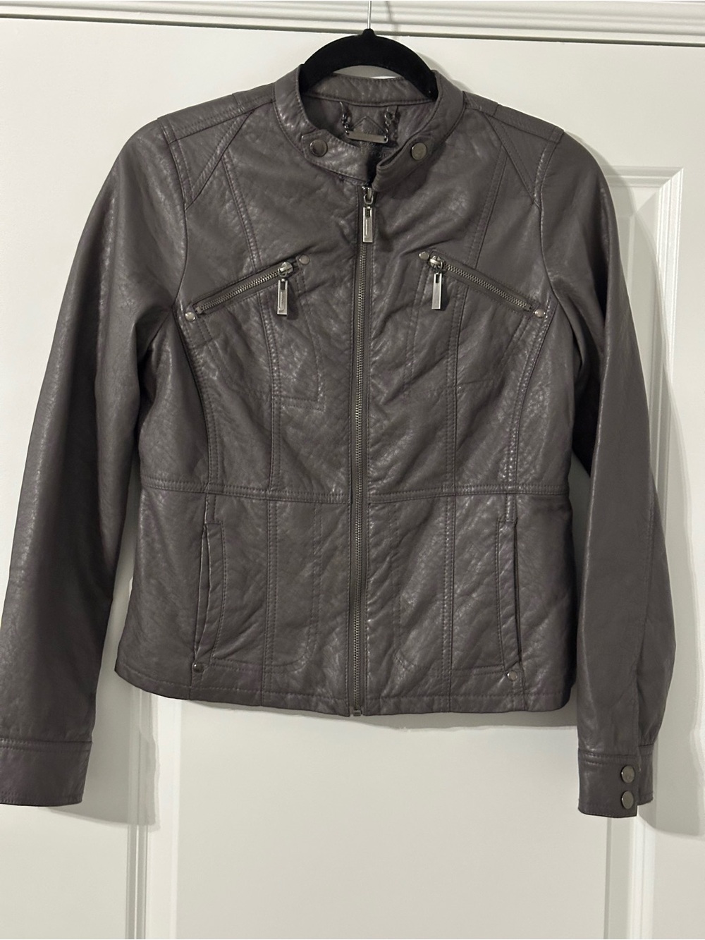JouJou Women’s Medium Gray Faux Leather Moto Jacket Zip Front Pockets